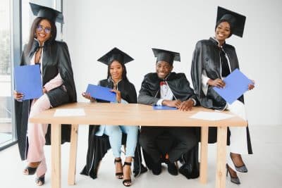 De l'université à l'entreprise